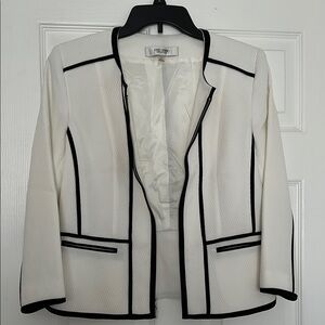Jones Studio Ivory Blazer with Black Accents